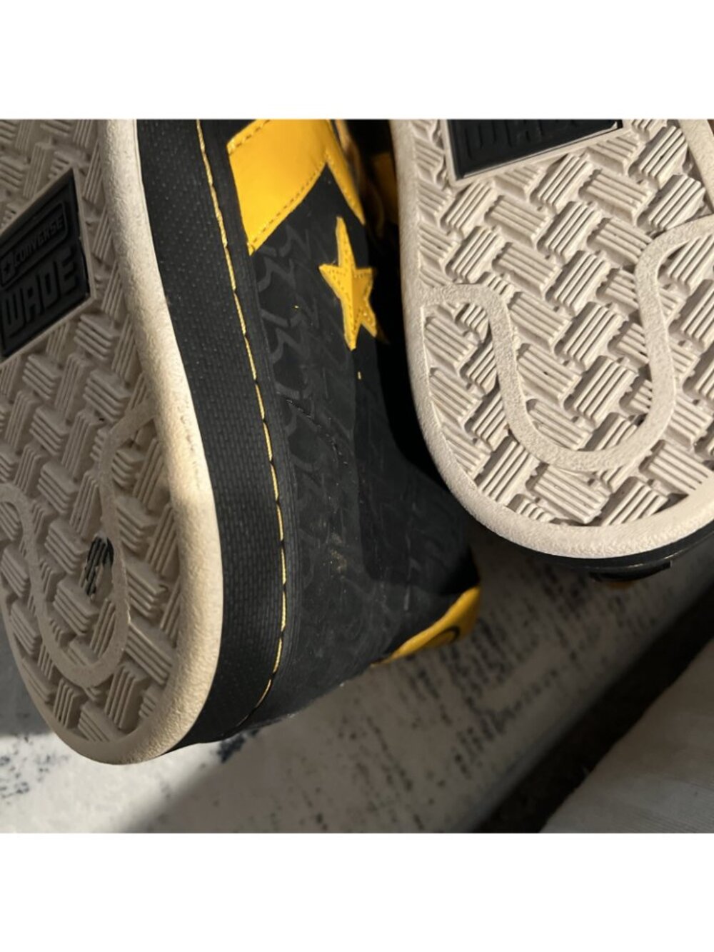 Dwyane Wade Converse Pro Leather HI Size 10.5 Black Yellow - Picture 13 of 15